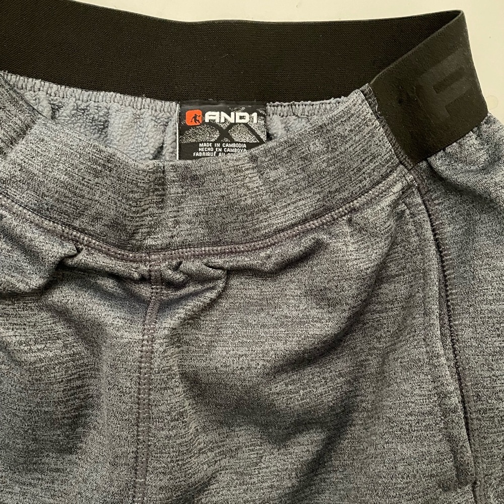 AND1 Men's Fleece Basketball Training Joggers Gray Athletic Gym Sweatpants Sz S - Picture 3 of 12